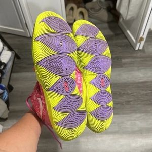 Nike Basketball Shoe